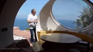 Incroyable salle &agrave; manger ouvrante / v&eacute;randa par Antti Lovag Palais Bulles