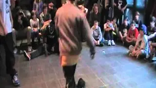 Bboyranking Leuven 2011 - 1/8 finale -18y. Lars vs Keang Size