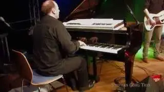Please don't stop the music, Stephan G&ouml;rg Trio
