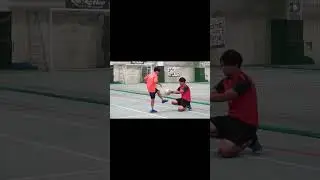 How to accurately catch the ball without lifting your foot!
