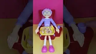 Filling Granny's plate with 💛💛💛💛 iced gems