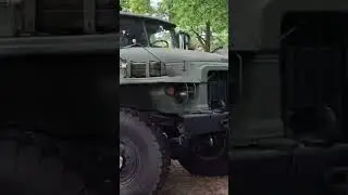 Ural 375D starten mit Kurbel