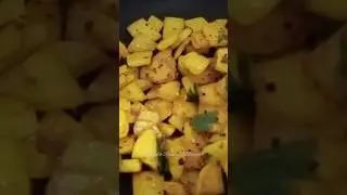 POTATO FRY#YouTubeShorts #HomeCooking# RecipeOfTheDay#Shorts#Shortsfeed#Malayalam#SouthIndian Recipe
