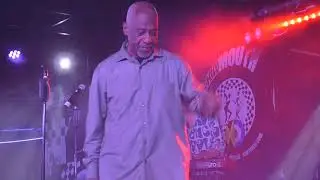 John Jones - Rudy Mills  - Skamouth