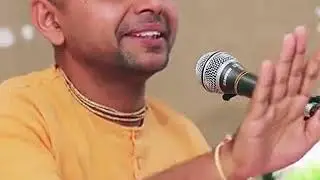 Monk Drops Truth Bomb at Airport