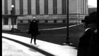 Eugene Debs freed by Harding 1921