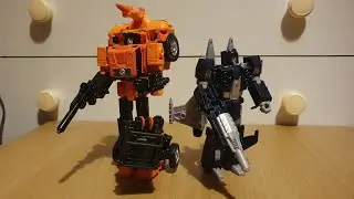 Transformers Reviews - Age of the Primes Wreck n Doom Collection Sandstorm vs Slugslinger