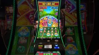 BIG WIN! BUZZ SAW BONUS! HUFF N PUFF SLOT MACHINE!#slot #casino #casinogame
