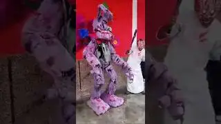 twisted Bonnie y granny #cat #funny #dance #music #granny #bonnie #cosplay #libros #game #fnafmovie