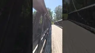H&auml;ngbron &ouml;ver Dal&auml;lven i Skutsk&auml;r (&Auml;lvkarleby kommun)