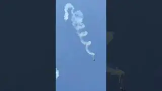 Biplane does a spiral dive - The Raptor, Pitts S2S - Stephen Covington #aircraft #airshow #biplane
