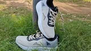 Full unboxing and review of budget running shoes under 600/- #shoes #sportshoes #shoesreview 