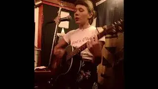Unfucktheworld - Mae Powell