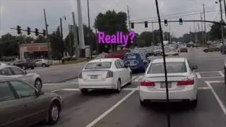 Red Light Runner - Caught on Video