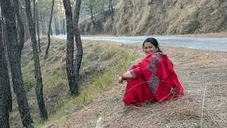 पहाड़ो के मजे लेती Saasu mom Pehli baar aayi Uttarakhand #shreyaaswal shreyaaswal #uttarakhand 