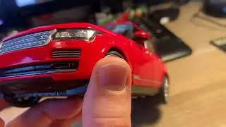 Обзор модели Range Rover в масштабе 1:24 от Rastar