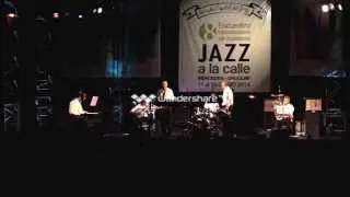 Grupo de Jazz Santa Rosa en Jazz a la Calle Mercedes Uruguay.-