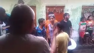 Holi 2025 chiars