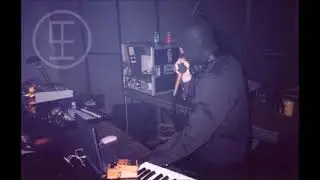 LE SYNDICAT ELECTRONIQUE // No Message -1998 (IP001)