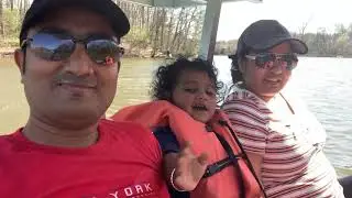 A boating day at Sharon woods Lake , Cincinnati , USA