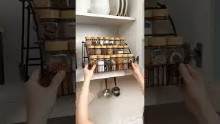 Keep your kitchen tidy and your flavors within reach! This Spice Rack Organizer makes cooking a bree