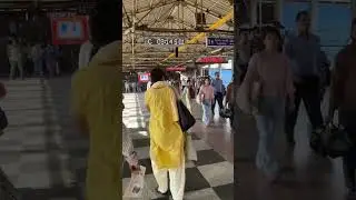Dadar station Mumbai sapno ki duniya 💸💸💸🏢🏢🏢🚂🚂🚂🚂