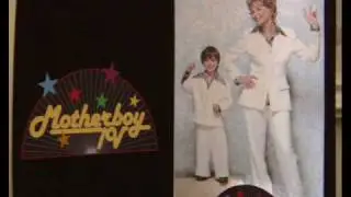 Arrested Development - Motherboy theme tune