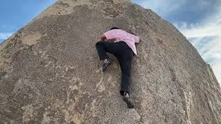 Sean Yoon - Finger Fetish - Joshua Tree Bouldering (Stonehenge)
