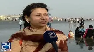 Families enjoy sunday holiday on sea view Karachi