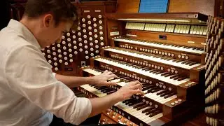 'Prelude in C Major' on the most powerful Pipe Organ with 32' Contra Bombarde - Paul Fey