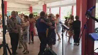 Orchestre Eddy Varnel, à Chabris, le 26 août 2021.