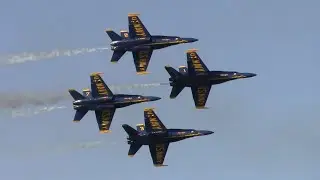 Blue Angels Legacy F-18 Hornet. Fleet Week San Francisco. Friday 2017. 60fps