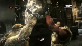 Gears of War 3 Retro Charge vs Lancer Chainsaw!