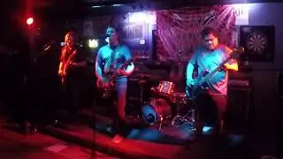 Left Handed Knives - The Phoenix (Live at Black Monk Tavern)