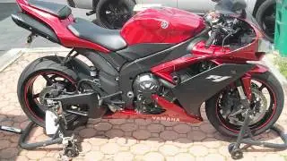 Black & Red Yamaha R1