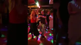 O poder do forr&oacute; de unir o mundo! 🌍 #viral #forr&oacute; #brasil