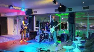 CRUNCH_Born To Be Wild (Steppenwolf-Cover)