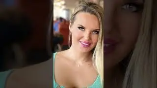Cristina Fox Plus Size Curvy Fashion Model &mdash; Wiki, Bio, Age, Career & Facts