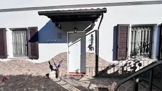 STAGNO VECCHIO (LI) – TERRATETTO SU DUE LIVELLI CON TERRAZZA ABITABILE E DOPPIO CORTILE