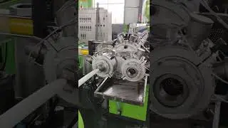 Polyethylene foam pipe extrusion line,PE foam pipe machine   info@lzjinlida.com