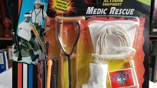 GIJOE HALL OF FAME (1994) MEDIC RESCUE ASSORTMENT CARD