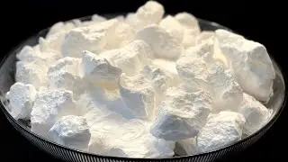 ASMR crunchy Baking soda #fyp #relaxing #crumbles