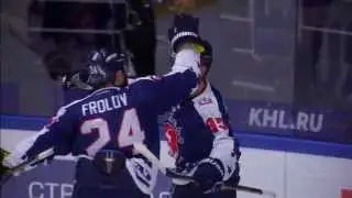 Чумовой пас Фролова на гол Кулёмина / Frolov feeds Kulyomin with a saucer to score