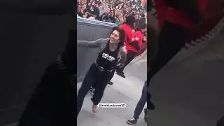 Oli Sykes casually launching of a fan&hellip;