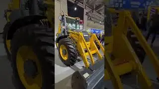 Komatsu wb97 S на выставке Баума в Германии-сделал короткий обзор! Bauma 2025 ,Munchen!