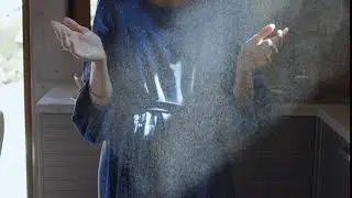Women removing dust -  Free 4K Slowmotion Stock Video