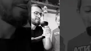 Salut i for&ccedil;a al canut!Sănătate și spor la pitici.