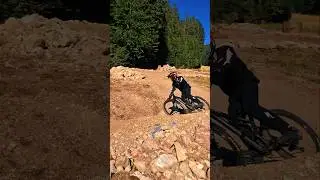 RAW SHORT - Stumpjumper shred #specializedbicycles #downhillmtb #troyleedesigns #stumpjumper