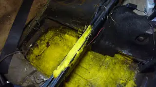 VW BUG BATTERY REMOVAL & CLEAN UP