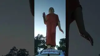 The Giant Buddha Statue in Sri Lanka🇱🇰 #srilanka #buddha #ranawanatemple #shorts #buddhstatus
